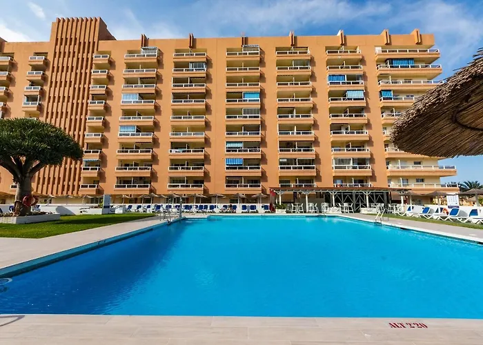 Private Pyr By The Promenade - Shared Pool Available *