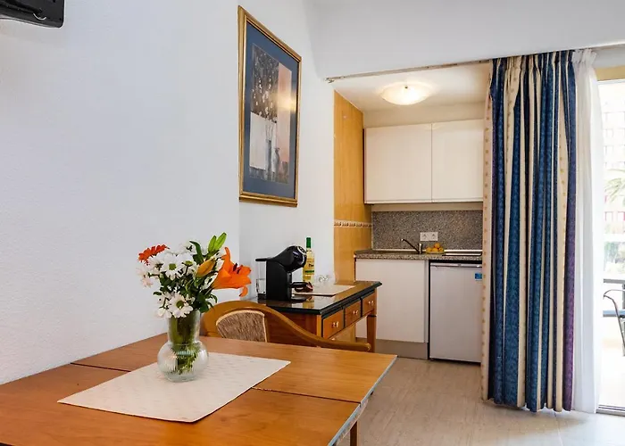 Private Pyr By The Promenade - Shared Pool Available