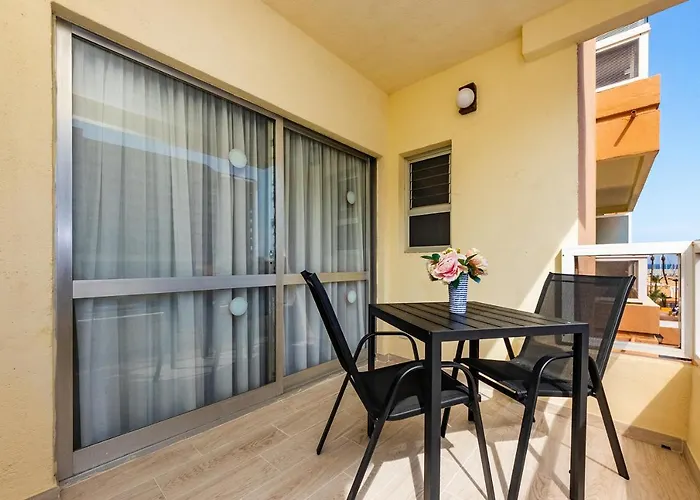 Apartment Private Pyr By The Promenade - Shared Pool Available Fuengirola
